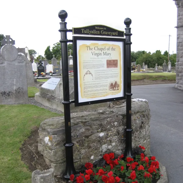 Brosna Display Case